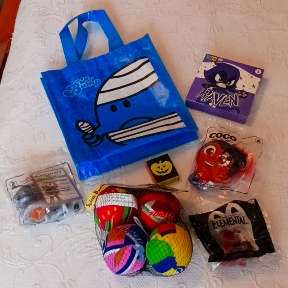 6 items new toy bundle with MrBump small tote bag